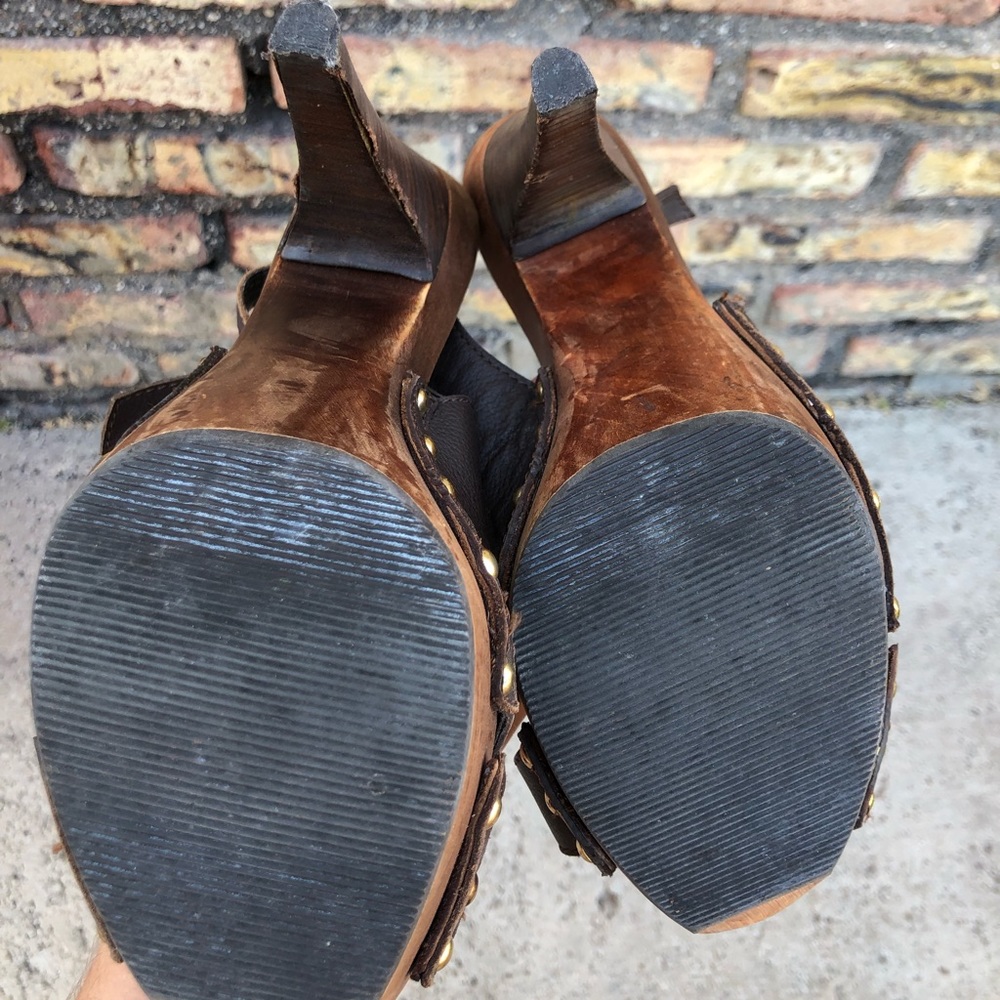 Heels - Picture 5 of 5
